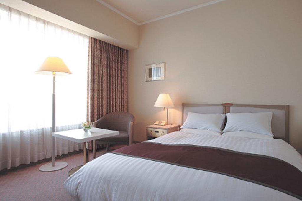 Miyako Hotel Yokkaichi Exterior foto